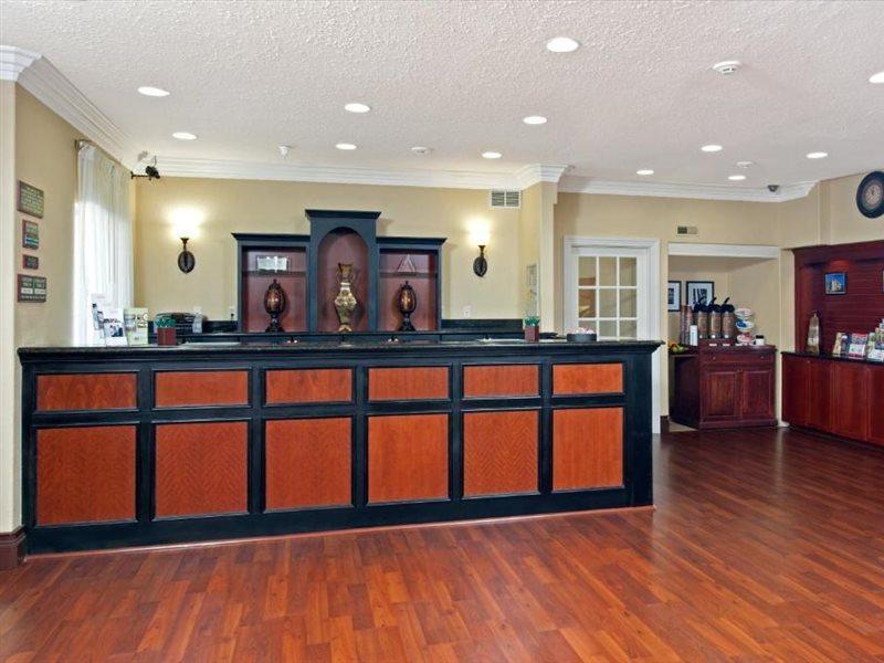 Country Inn & Suites By Radisson, Bloomington-Normal Airport, Il エクステリア 写真